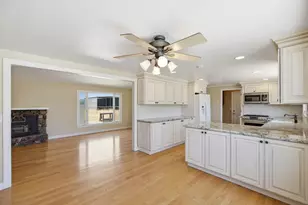 1135 Manning Ct, San Martin, CA 95046 - Photo 13