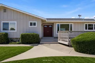 1135 Manning Ct, San Martin, CA 95046 - Photo 5