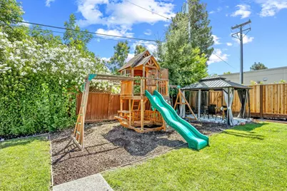 2812 Thrasher Ln, San Jose, CA 95125 - Photo 47