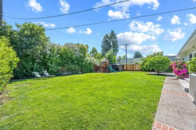 2812 Thrasher Ln, San Jose, CA 95125 - Photo 49