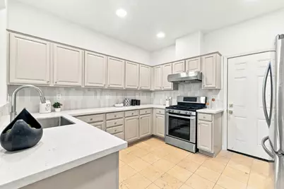 153 Positano Cir, Redwood City, CA 94065 - Photo 15