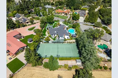 14171 Chester Ave, Saratoga, CA 95070 - Photo 41