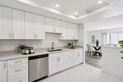 555 Lanfair Cir, San Jose, CA 95136 - Photo 23