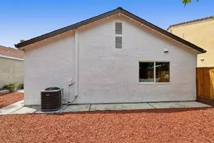 555 Lanfair Cir, San Jose, CA 95136 - Photo 43