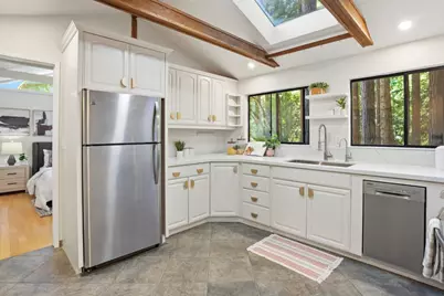 24250 Glenwood Dr, Los Gatos, CA 95033 - Photo 15