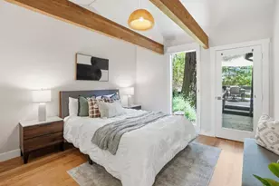 24250 Glenwood Dr, Los Gatos, CA 95033 - Photo 25