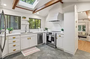24250 Glenwood Dr, Los Gatos, CA 95033 - Photo 19