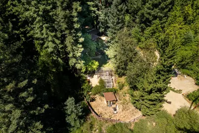 24250 Glenwood Dr, Los Gatos, CA 95033 - Photo 3