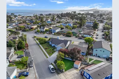 423 Montecito Ave, El Granada, CA 94018 - Photo 5