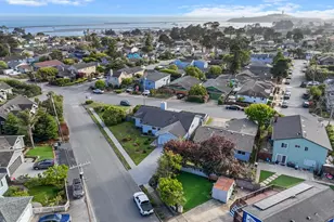 423 Montecito Ave, El Granada, CA 94018 - Photo 5