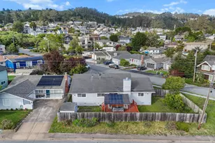 423 Montecito Ave, El Granada, CA 94018 - Photo 9