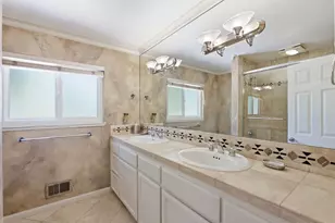 13565 Wendy Ln, Saratoga, CA 95070 - Photo 17