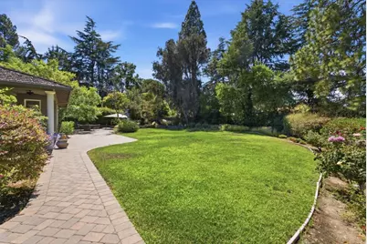 13565 Wendy Ln, Saratoga, CA 95070 - Photo 25