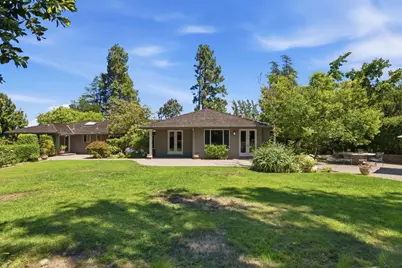 13565 Wendy Ln, Saratoga, CA 95070 - Photo 23