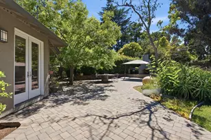13565 Wendy Ln, Saratoga, CA 95070 - Photo 27