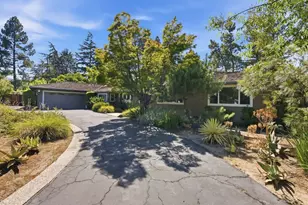 13565 Wendy Ln, Saratoga, CA 95070 - Photo 37