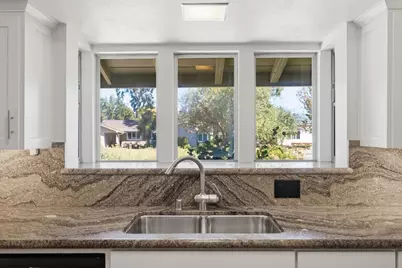 13565 Wendy Ln, Saratoga, CA 95070 - Photo 29