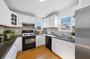 354 Irving Ave, San Jose, CA 95128 - Photo 9