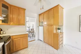 383 S Bayview Ave, Sunnyvale, CA 94086 - Photo 9