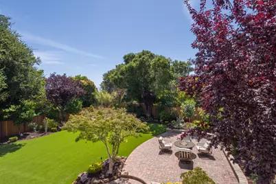 49 W Summit Dr, Redwood City, CA 94062 - Photo 29