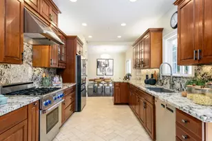 49 W Summit Dr, Redwood City, CA 94062 - Photo 7
