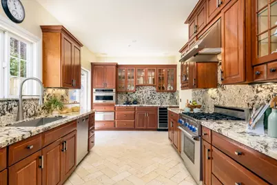 49 W Summit Dr, Redwood City, CA 94062 - Photo 9
