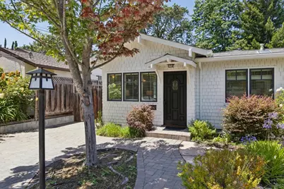 2062 Mills Ave, Menlo Park, CA 94025 - Photo 5
