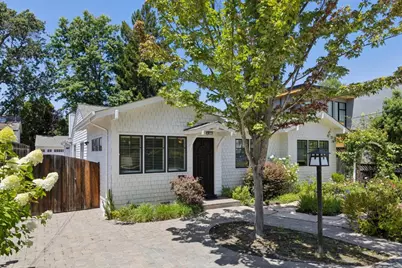 2062 Mills Ave, Menlo Park, CA 94025 - Photo 3