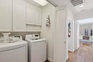 2062 Mills Ave, Menlo Park, CA 94025 - Photo 73
