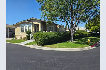 141 Chateau La Salle Dr 141, San Jose, CA 95111 - Photo 3