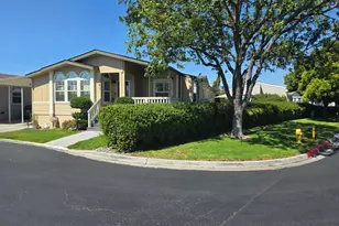 141 Chateau La Salle Dr 141, San Jose, CA 95111 - Photo 3