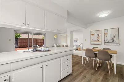 2475 Briarwood Dr, San Jose, CA 95125 - Photo 11