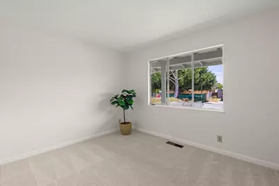 2475 Briarwood Dr, San Jose, CA 95125 - Photo 13