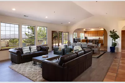 10590 Hidden Mesa Pl, Monterey, CA 93940 - Photo 9