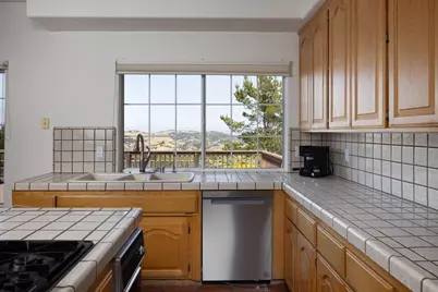 10590 Hidden Mesa Pl, Monterey, CA 93940 - Photo 17