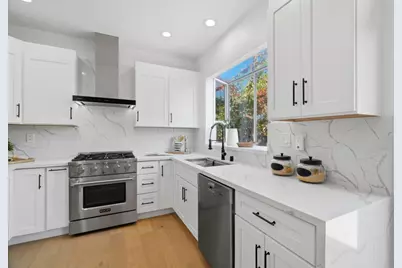 2325 De Varona Pl, Santa Clara, CA 95050 - Photo 23