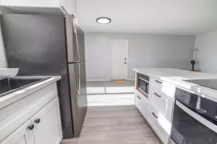 750 El Camino Paraiso, Hollister, CA 95023 - Photo 3