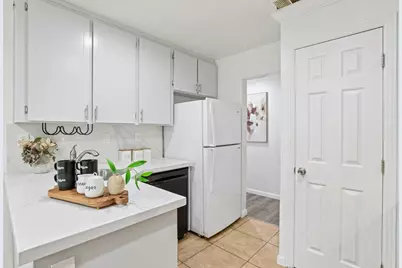 2527 Easton Ln 7, San Jose, CA 95133 - Photo 11