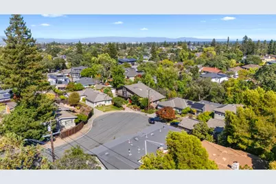 2 Burnham Ct, San Carlos, CA 94070 - Photo 31