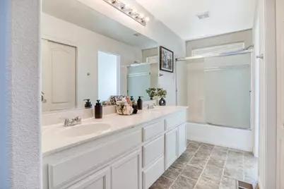 643 E Springer Dr, Turlock, CA 95382 - Photo 13