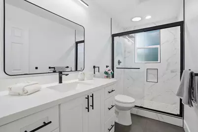 17 Yarnall Pl, Redwood City, CA 94063 - Photo 23