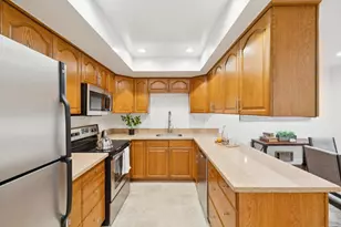 1121 Douglas Ave 302, Burlingame, CA 94010 - Photo 5