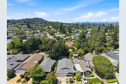 2000 Howard Ave, San Carlos, CA 94070 - Photo 69
