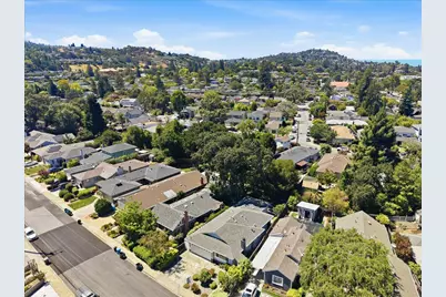 2000 Howard Ave, San Carlos, CA 94070 - Photo 71