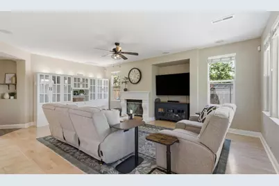 16815 Cabernet Cir, Morgan Hill, CA 95037 - Photo 19