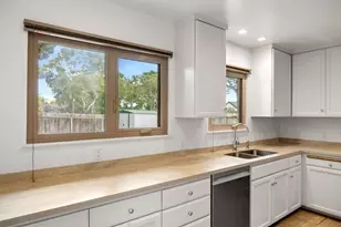 36 Wellings Pl, Monterey, CA 93940 - Photo 5