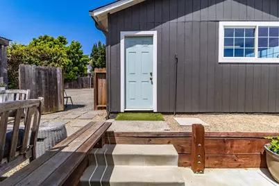 843 W I St, Benicia, CA 94510 - Photo 39