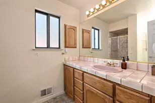 1748 Higgins Ave, Santa Clara, CA 95051 - Photo 17