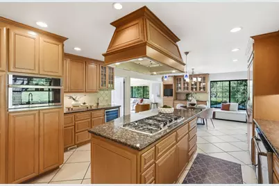 18803 Hilltop Way, Saratoga, CA 95070 - Photo 9