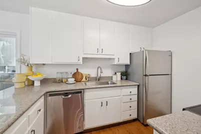 1101 Continentals Way 112, Belmont, CA 94002 - Photo 9